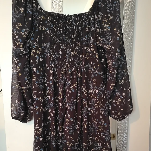 Floral Black Dress - Picture 4 of 6